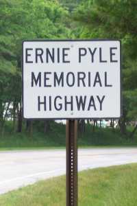 Ernie Pyle sign along US 36 near Raccoon Lake in Indiana